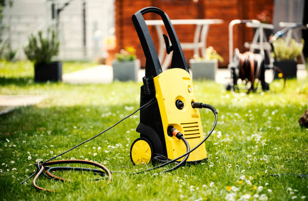 Best Animal Enclosure Cleaning  in Clear Lake, IA